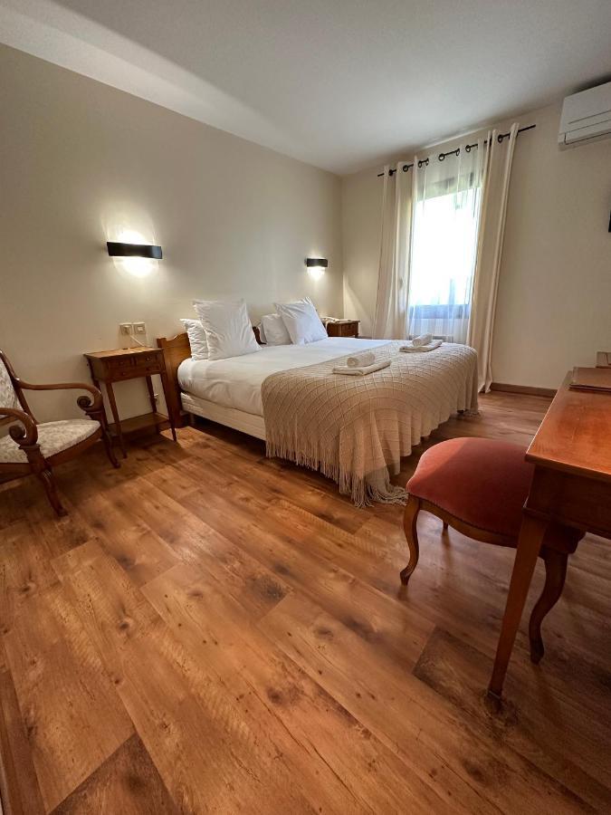 Hotel Des Roches - Climatisation Les Eyzies Екстер'єр фото